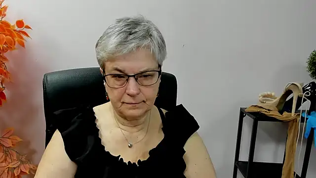 IrisDream online show from October 10, 7:02 am