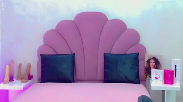 briana sex32 online show from April 16, 3:51 am