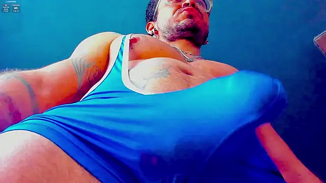 leondevereda online show from January 13, 8:02 pm