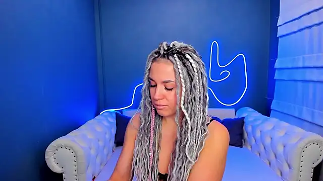 rock n roxy online show from February 3, 2:21 am