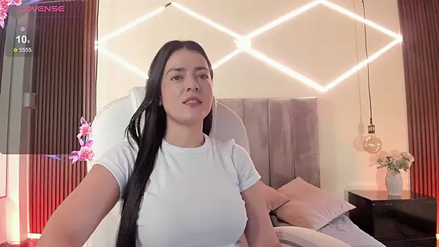 BellaClaiir online show from January 12, 3:28 pm