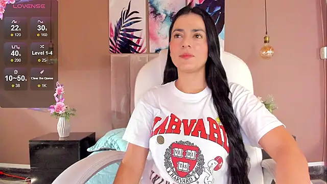 BellaClaiir online show from November 25, 2:41 pm