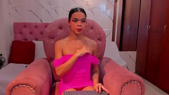 evelyn wine online show from November 10, 6:58 pm