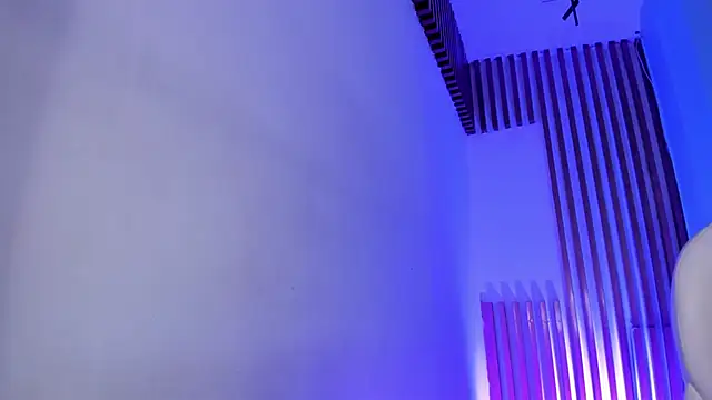 TinaJonnes  online show from October 4, 7:25 am