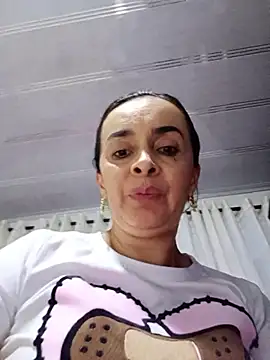 Samantha Sullivan  online show from July 7, 3:42 am