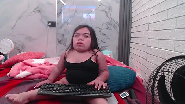 Snapshot of Michelle_Brooks chatting on October 16, 7:11 am Michelle Brooks online show from October 16, 7:11 am