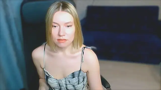 TaylorBre online show from March 28, 6:46 am