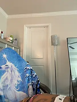 butterflybootyy online show from March 29, 3:44 pm