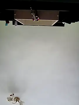 Anna   May online show from December 20, 7:01 am