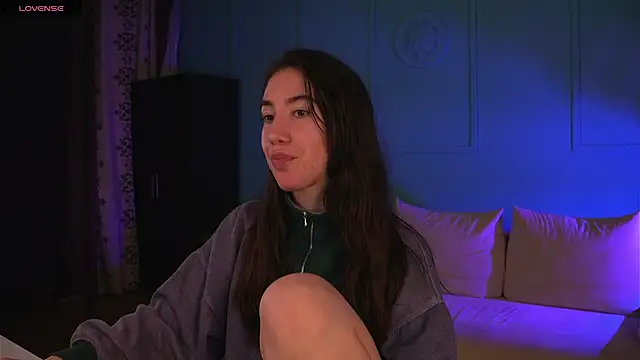 Belle Via online show from April 15, 8:20 pm