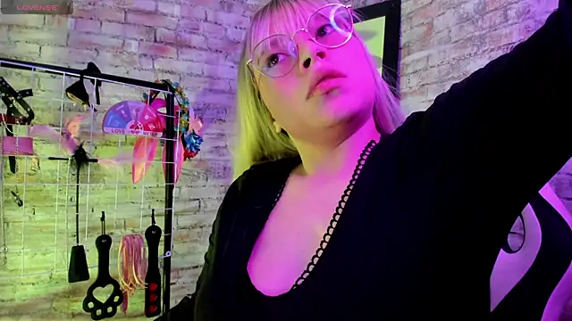 Cherry xoxx online show from October 26, 1:50 pm