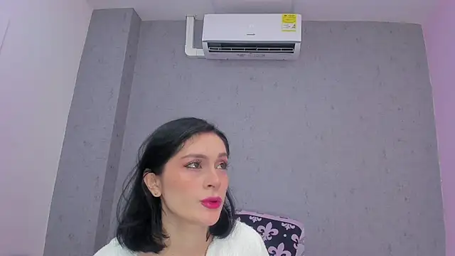 Tiffany mendez online show from November 4, 12:21 pm