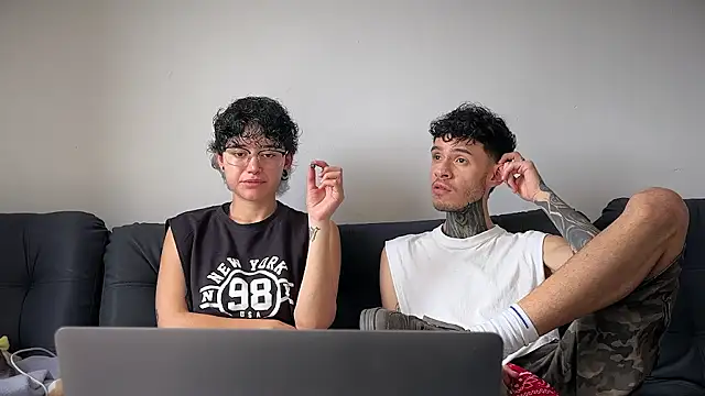 Saturno v online show from April 20, 5:16 pm