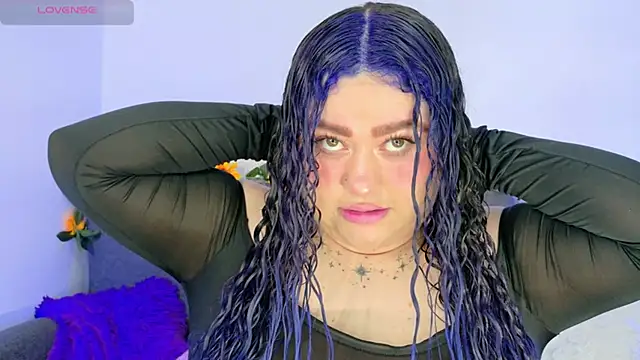 lunitaa0 online show from March 20, 5:01 am