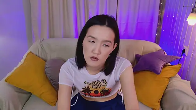 CarrieAmber online show from March 12, 3:04 pm