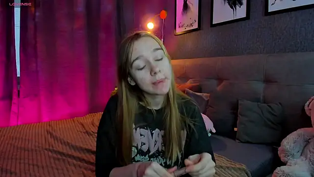 Lesi Moonie01 online show from November 2, 9:12 am