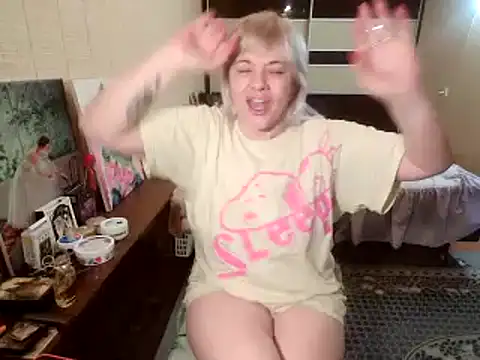 Lia Laguna77 online show from April 7, 4:58 am