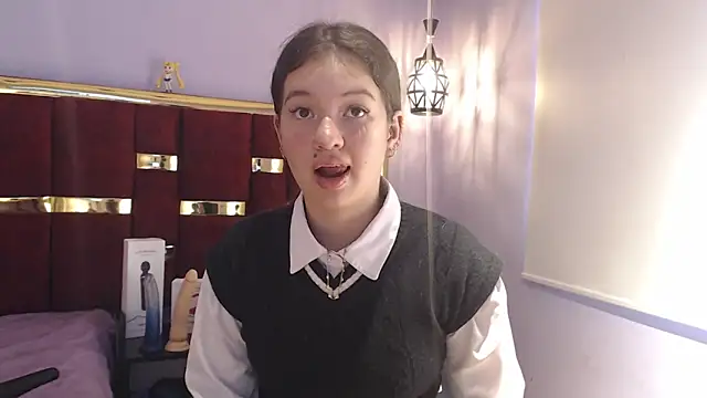 lilimini032 online show from March 24, 7:08 pm