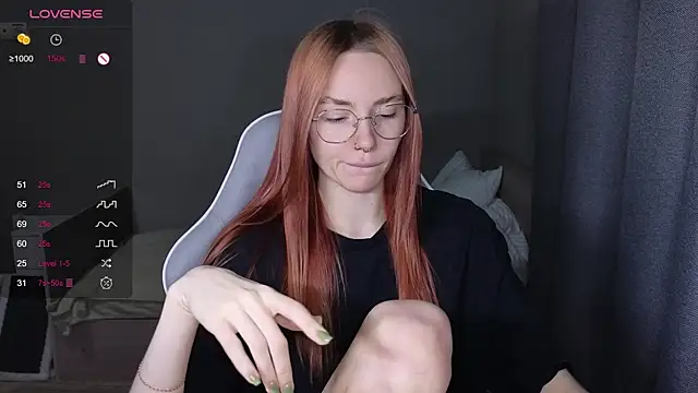 littlevildevil online show from November 28, 10:51 am