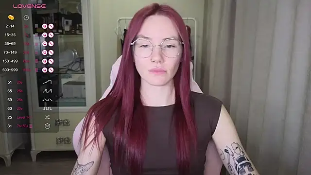 littlevildevil online show from September 16, 11:07 am