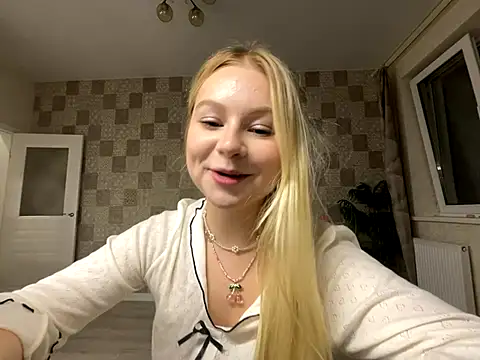baby lianaa online show from October 9, 6:01 pm