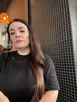 Sophie Eaton online show from November 15, 8:32 pm