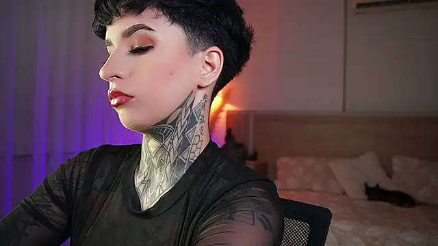 Snapshot of AliceShazaham_ chatting on September 12, 7:07 am AliceShazaham  online show from September 12, 7:07 am