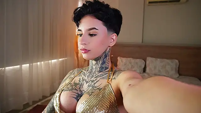 Snapshot of AliceShazaham_ chatting on October 18, 3:48 pm AliceShazaham  online show from October 18, 3:48 pm