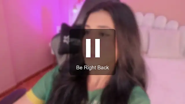 zia cooper online show from November 19, 7:25 pm