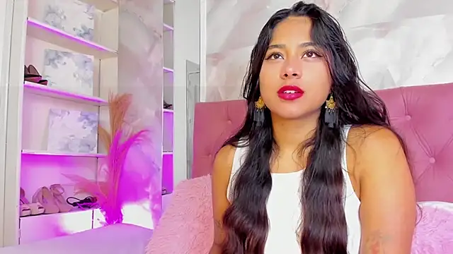 Snapshot of AnnaQueen_ chatting on October 13, 4:20 pm AnnaQueen online show from October 13, 4:20 pm
