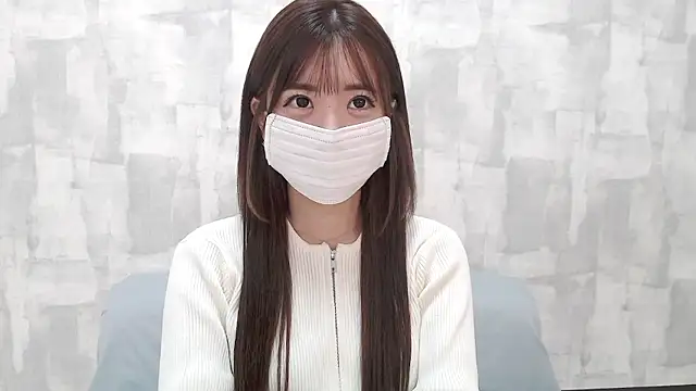 LOVE MOMO LOVE online show from October 5, 11:37 am