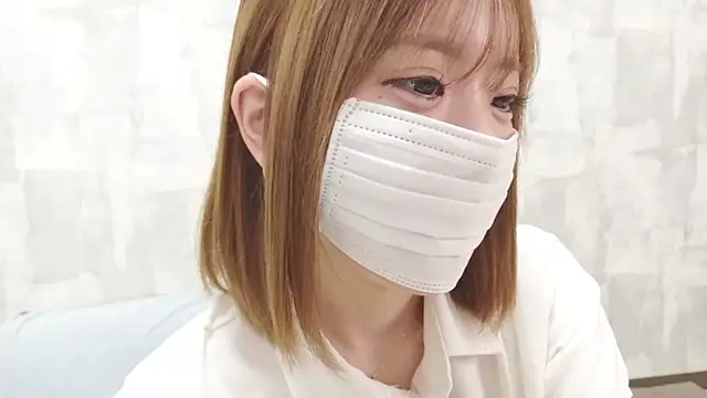 LOVE MOMO LOVE online show from July 6, 11:48 am