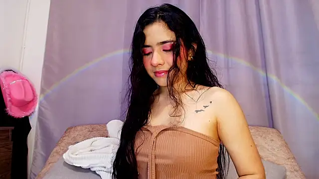 adara johnson   online show from October 24, 11:50 am