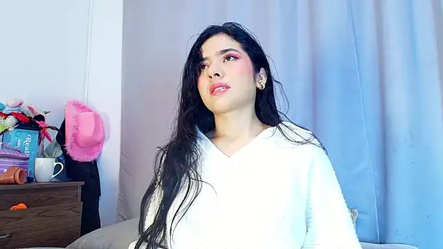 adara johnson   online show from November 5, 11:48 am