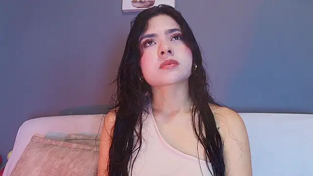 adara johnson   online show from March 18, 11:37 am