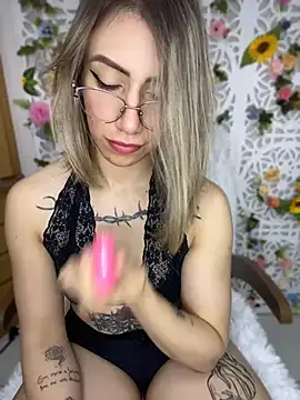 Loira strip online show from June 14, 4:46 am
