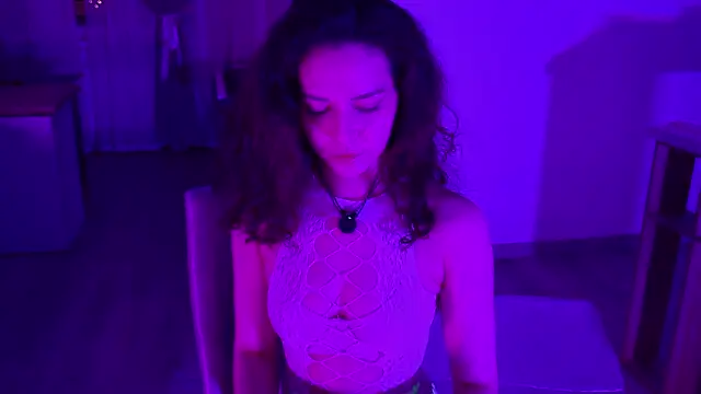 AngellaRoss online show from February 7, 6:45 pm