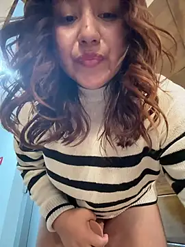 kittyfresita online show from March 6, 5:35 am