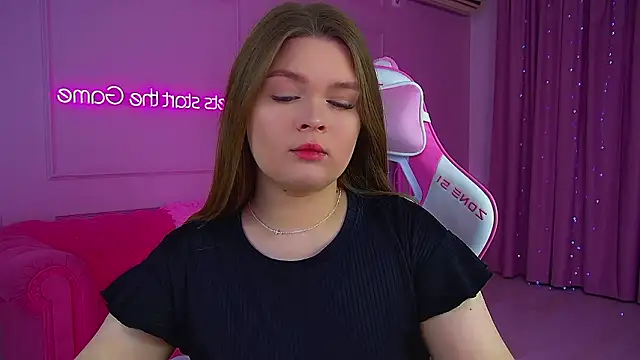 CrystalLyons online show from March 16, 7:18 pm