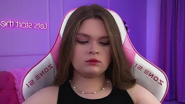 CrystalLyons online show from July 14, 6:23 pm