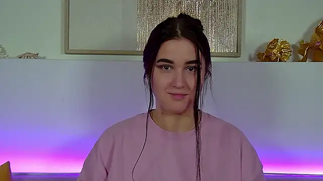 ChristinaMilton online show from November 25, 7:15 pm