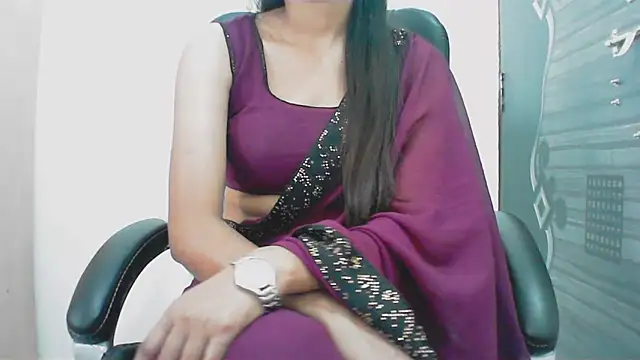 collage hoty online show from April 11, 3:23 am