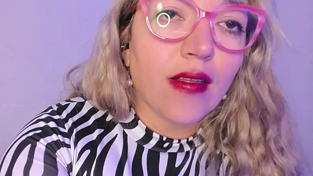 Naty Mature  online show from November 6, 5:19 pm