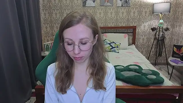 Lill Mary online show from April 1, 5:19 am