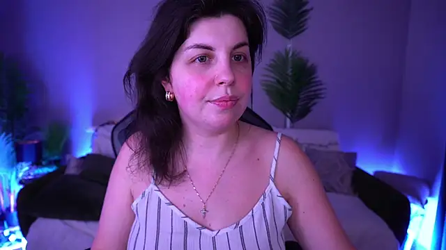 MirandaWong online show from March 28, 8:36 am