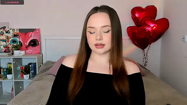 LittleKiitten online show from June 5, 2:23 pm