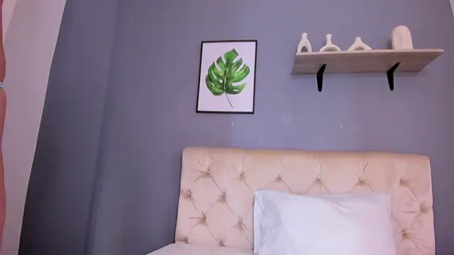 Soe Lara online show from September 29, 11:37 am