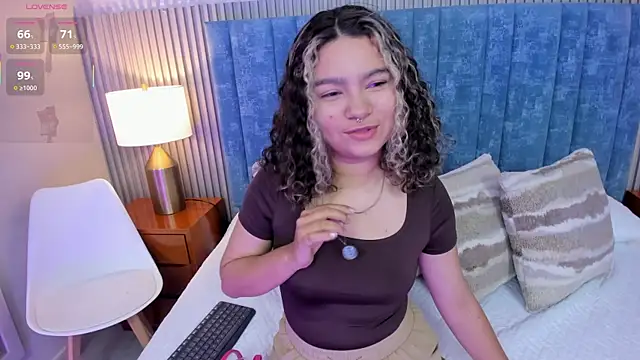 pretty sunlight  online show from February 17, 2:00 am