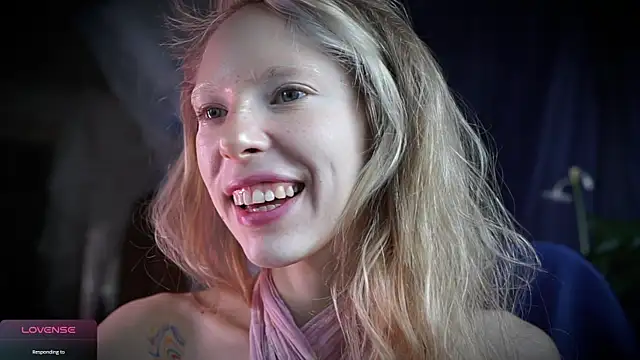  Phantom thread  online show from October 27, 10:00 am