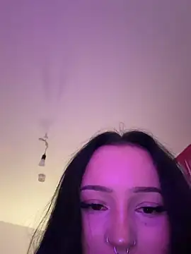 madelinexx online show from January 16, 10:00 am